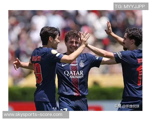 欧联杯激战AC米兰狂胜巴黎圣日耳曼五球大捷引发全场沸腾