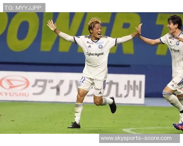 德甲精彩对决利物浦大胜巴黎圣日耳曼帽子戏法引爆全场战术分析