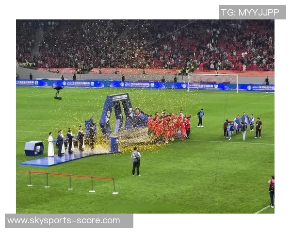 中超联赛惊现冷门利物浦以1比0战胜波尔图引发全场狂欢 中超联赛惊现冷门利物浦以1比0战胜波尔图引发全场狂欢