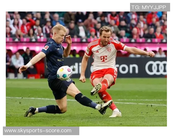 欧冠激战拜仁大胜尤文图斯争议判罚引发全场热议