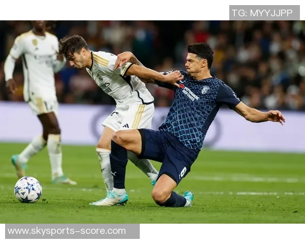 足总杯惊现冷门皇马与里昂战成平局引发全场震动 足总杯惊现冷门皇马与里昂战成平局引发全场震动