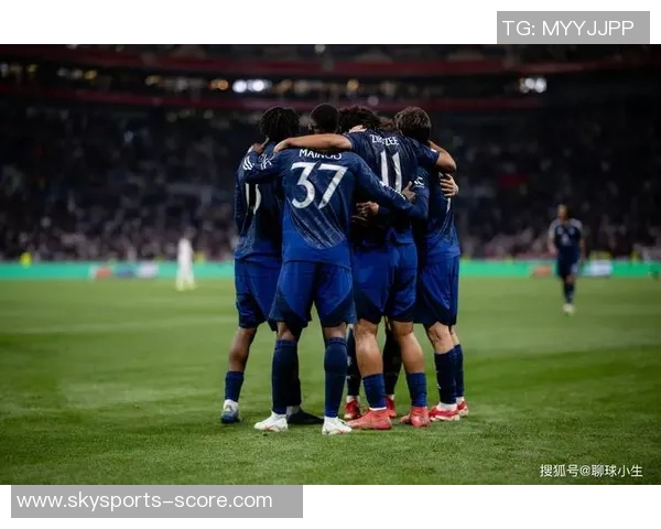 德甲精彩对决那不勒斯与里昂激战成平局全场沸腾集锦回顾 德甲精彩对决那不勒斯与里昂激战成平局全场沸腾集锦回顾