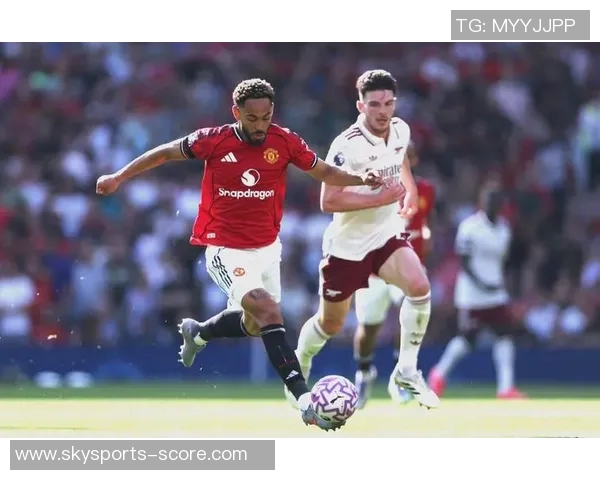 欧联杯阿森纳与那不勒斯战平乌龙球引发全场争议判罚热议 欧联杯阿森纳与那不勒斯战平乌龙球引发全场争议判罚热议