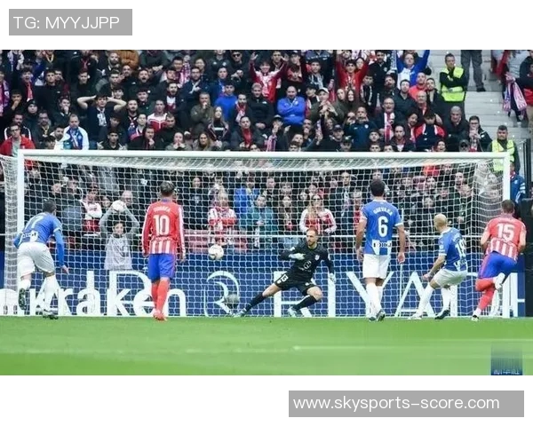 国王杯激战巴黎圣日耳曼大胜皇马引发转会风波与球迷热议